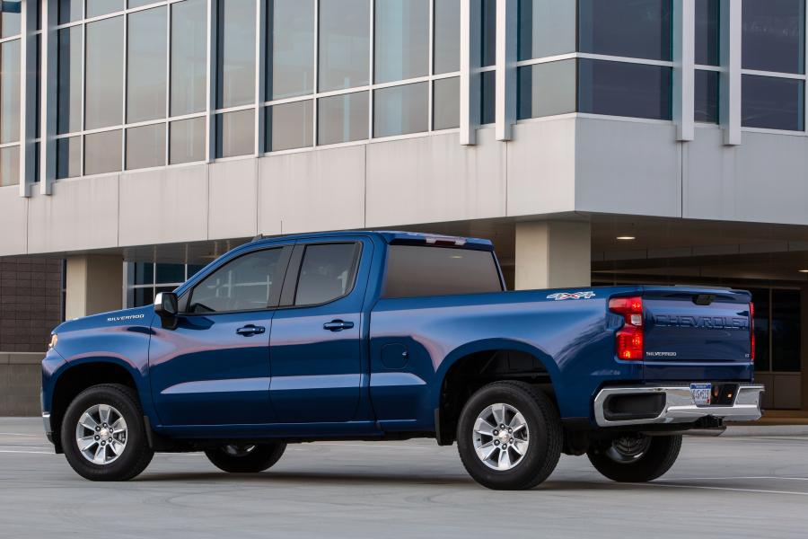  Chevrolet Silverado LT Turbo Double Cab 2018 года  (фото 5 из 13)